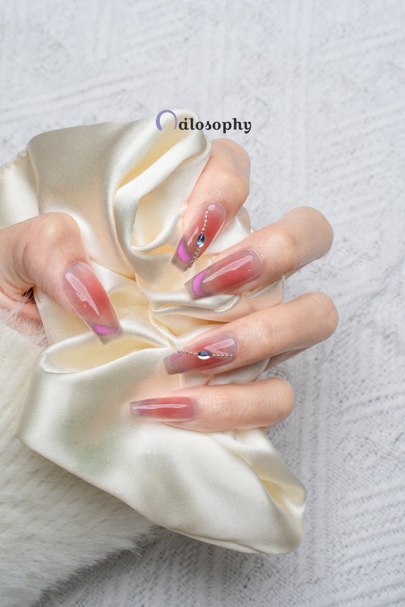 Nailosophy Handmade Gel Press-on Nails Twilight Pink & Purple Cat-Eye with Chain | Coffin Shape - Image 4